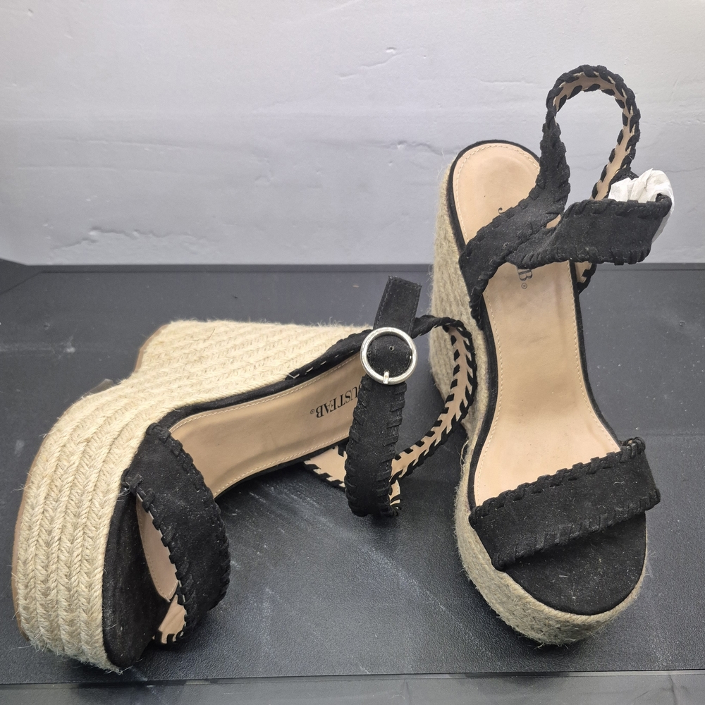 JustFab Black Wedge Sandals‎ - Picture 2 of 5